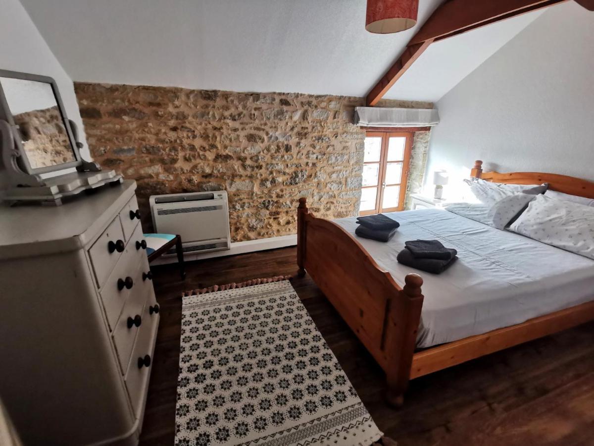 3 Self-Contained Gites With Pool And Games Room Saint-Georges-de-Noisné Εξωτερικό φωτογραφία