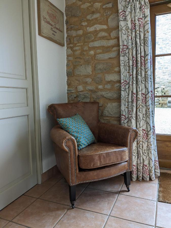 3 Self-Contained Gites With Pool And Games Room Saint-Georges-de-Noisné Εξωτερικό φωτογραφία